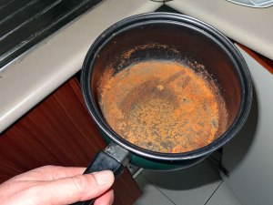Lovely-Saucepan Rusted saucepan