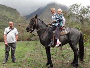 Martin-Ben-and-Zoe-horseriding-in-Puluahua